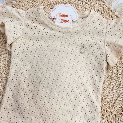 Conj. Blusa lese Amendoa e Shorts Saia com laço